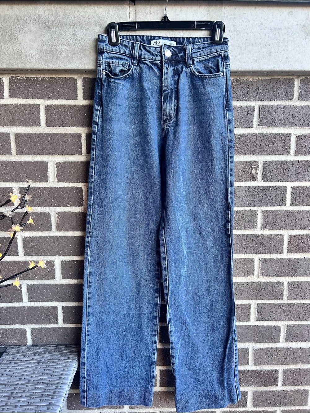 ZARA Women’s High-Rise Straight Leg Jeans - US 2